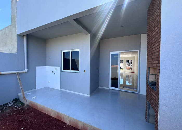 Casa 2 Quartos com Suíte em Desbravador - 73m²
