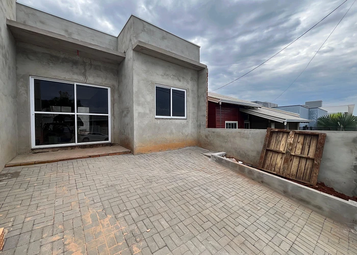 Casa 2 Quartos com Suíte em Desbravador - 105m²