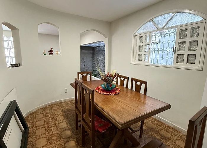 Casa para vender com 3 quartos, 1 suíte, 2 banheiros e 2 vagas, 187 m² - foto 4