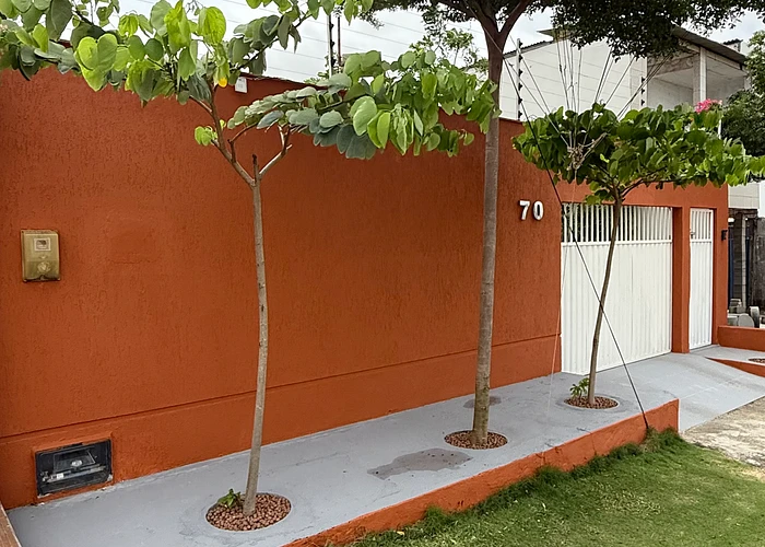 Casa para vender com 3 quartos, 1 suíte, 2 banheiros e 3 vagas, 87 m² - foto 2