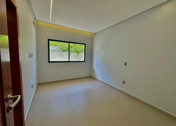 Casa para vender com 4 quartos, 4 suítes, 5 banheiros e 2 vagas, 235 m² - foto 3