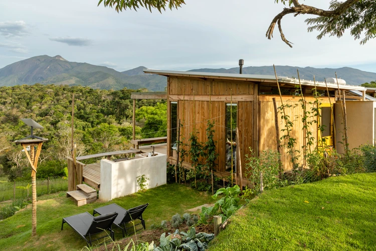 Casa para alugar com 2 quartos, 1 suíte, 2 banheiros e 2 vagas, 110 m² - foto 4