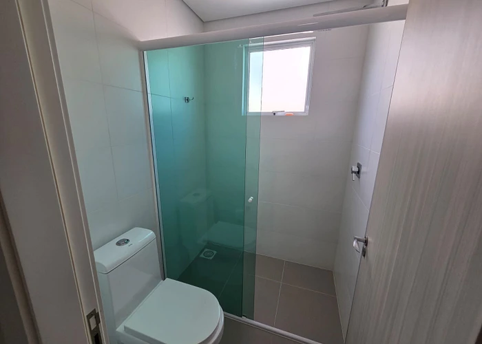 Apartamento para vender com 2 quartos, 2 suítes, 3 banheiros e 2 vagas - foto 3